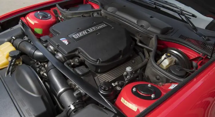  - BMW Z8 2000-2003 : le grand numéro