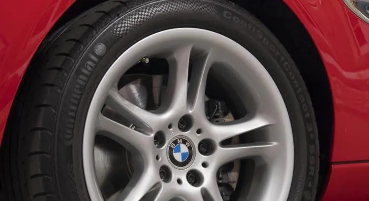  - BMW Z8 2000-2003 : le grand numéro