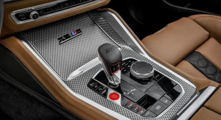 - BMW X5 et X6 M Competition (2020) : mâles dominants