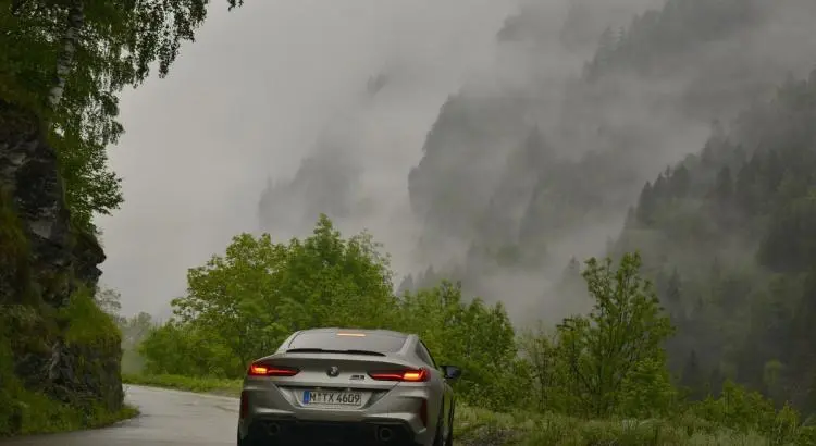 - Essai BMW M8 Competition : open space