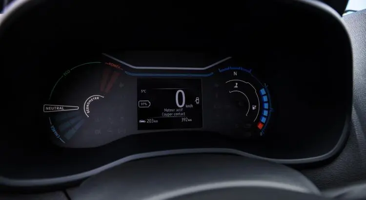 Dacia Spring : 1er essai de l'électrique low-cost - VIDEO - Dacia Spring : 1er essai de l'électrique low-cost - VIDEO