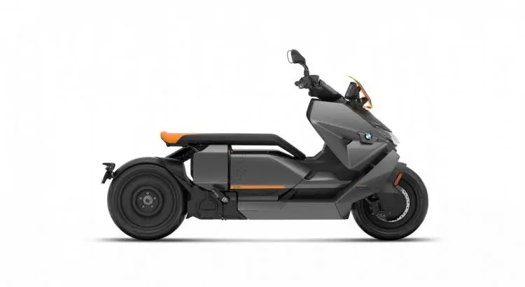 - BMW CE 04 : prix, autonomie et caractéristiques du scooter électrique