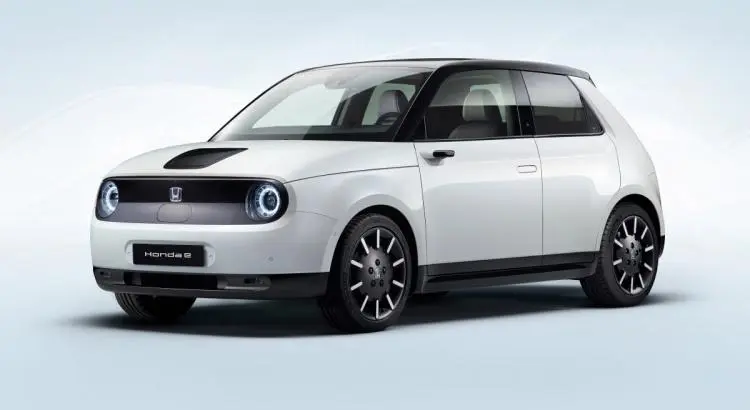 Bonus 2022 : les voitures électriques les moins chères - <p>Prix de base : 20 800 euros – <span style="font-weight: 400" data-mce-style="font-weight: 400;">bonus max </span> (5616 euros c<span style="font-weight: 400" data-mce-style="font-weight: 400;">ar limité à 27%</span>)</p><p>Puissance&nbsp;: 33 kW (44 ch)</p><p>Batteries&nbsp;: 26,8 kWh lithium-ion</p><p>Autonomie : 230 km (WLTP)</p>
