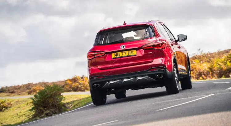 MG EHS : plus de personnalité pour le SUV restylé - <p>MG retouche légèrement son SUV compact, baptisé HS ou EHS en fonction des marchés.</p>
