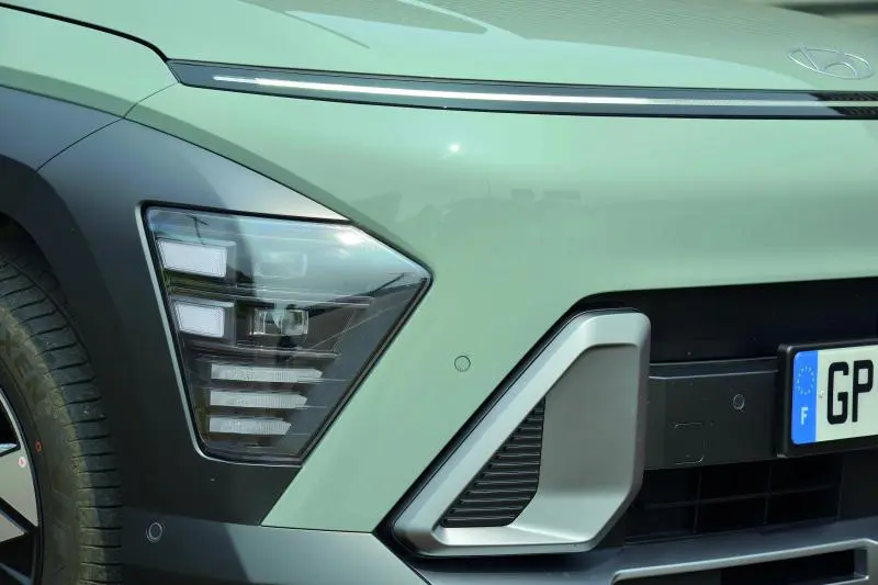  - Hyundai Kona vs Renault Captur 2023