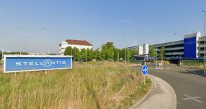 Pour son premier déplacement, le nouveau patron de Stellantis se rend sur l'usine de... Sochaux