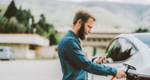 A prix égal, seulement 13% des Français privilégient l'électrique au thermique