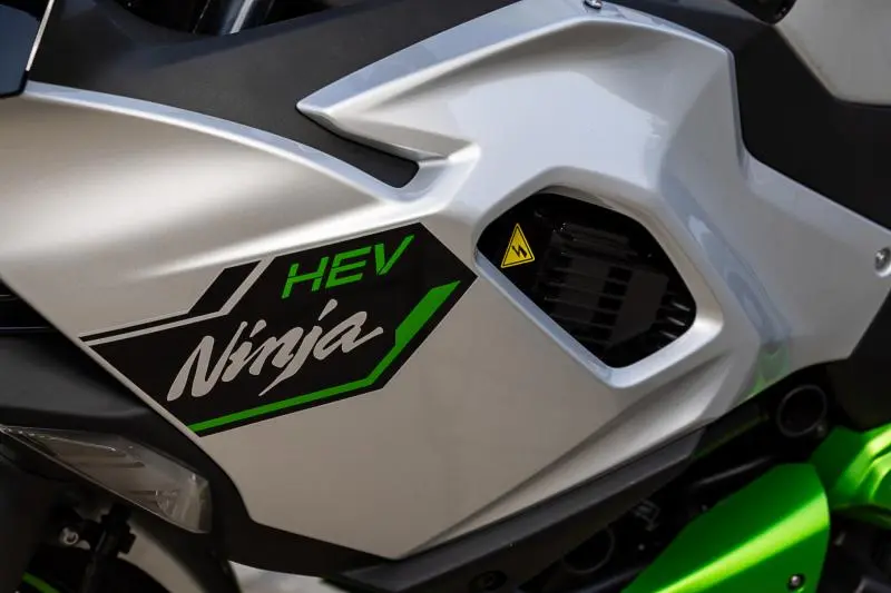- Essai Kawasaki Ninja 7 Hybrid