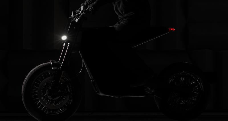  - Voici à quoi ressemble la première moto électrique fabriquée en France et poussée par Peugeot