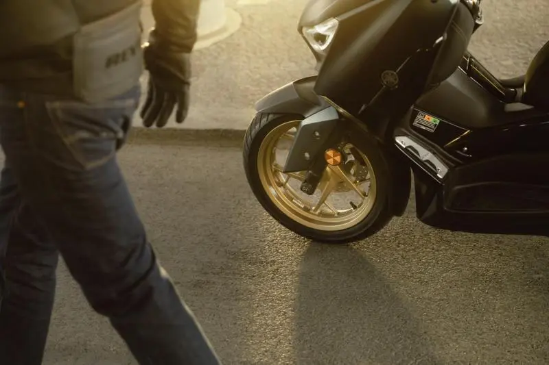 - Continental ContiScoot