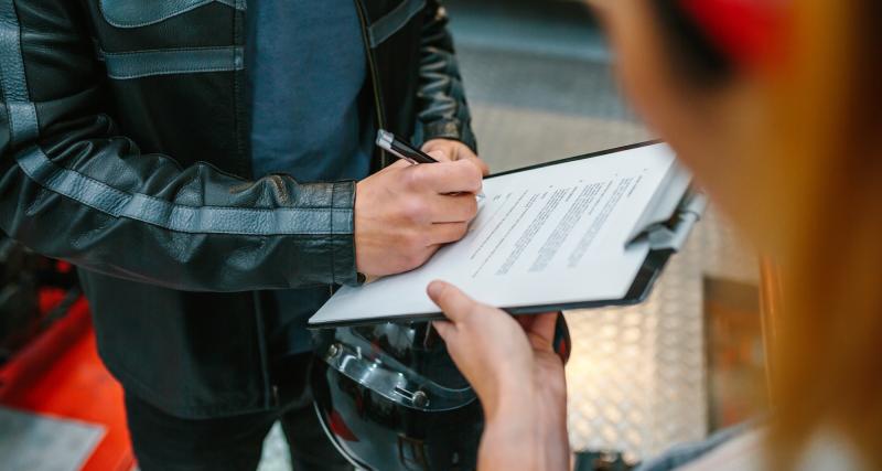  - 5 astuces pour réduire le coût de son assurance moto